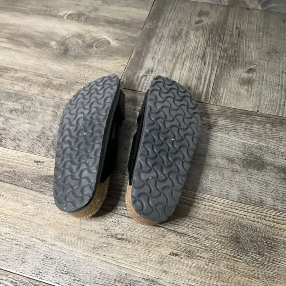 Birkenstock arizona shoes